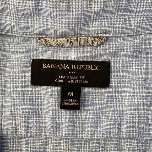 Good Used Condition. Banana Republic Mens linen slim fit shirt. Size M - Picture 2 of 6